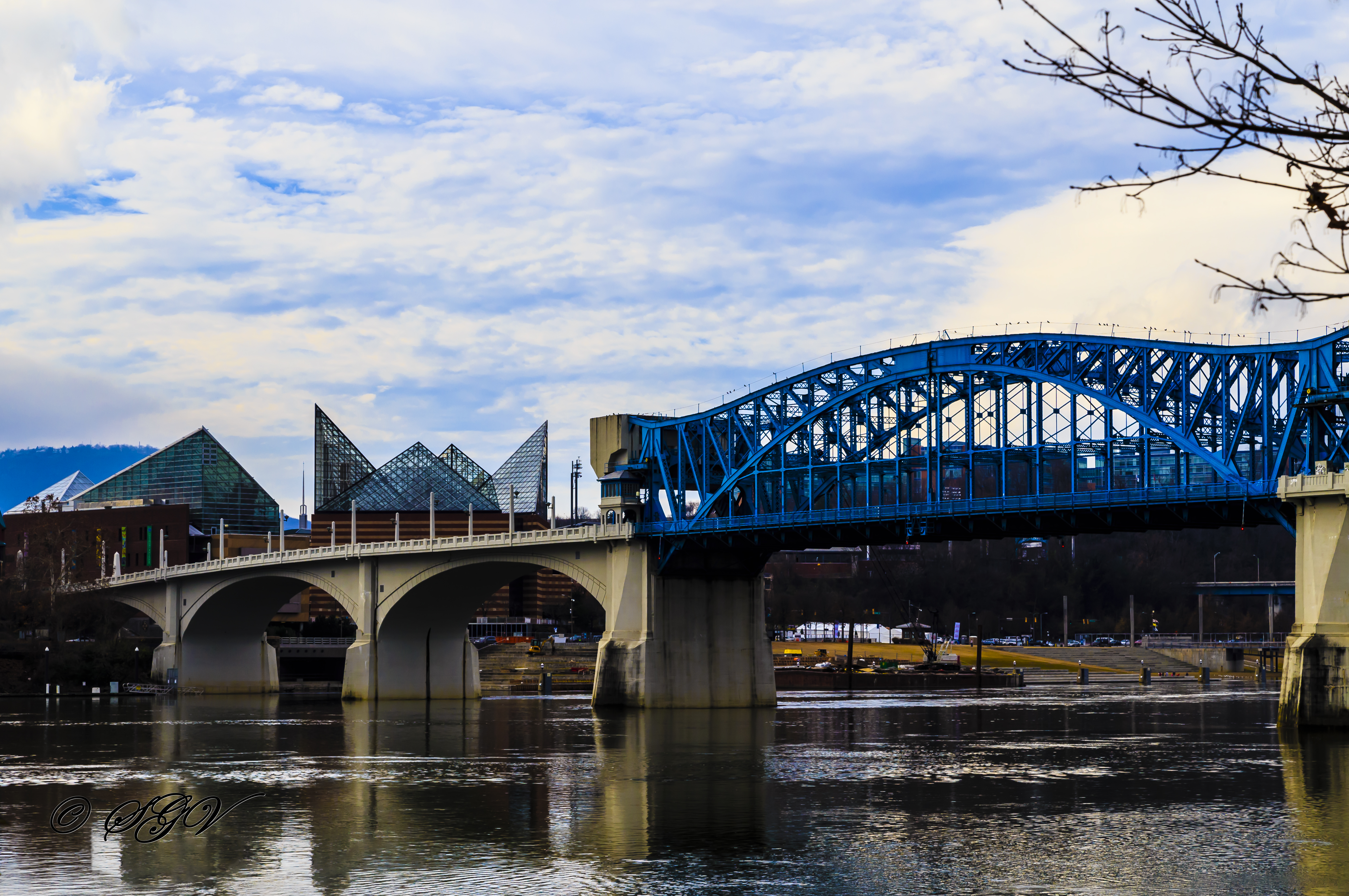 MarketStBridge_Q8Z0178-Edit